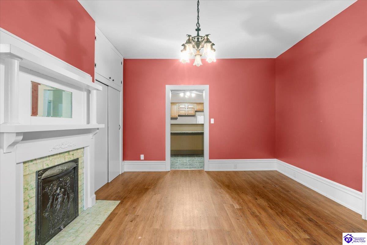 214 N Walnut Street