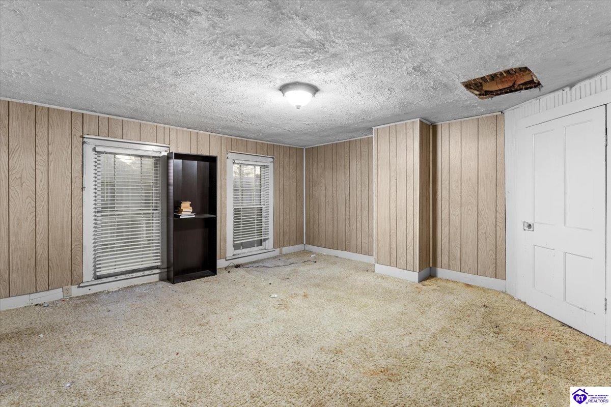 214 N Walnut Street