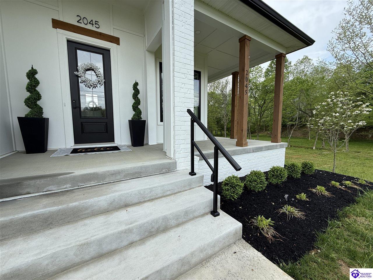 2045 W Rhudes Creek Road