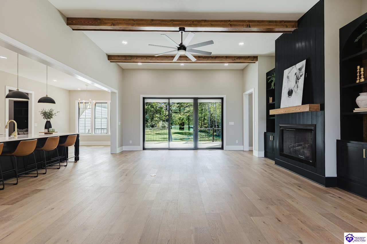 2045 W Rhudes Creek Road