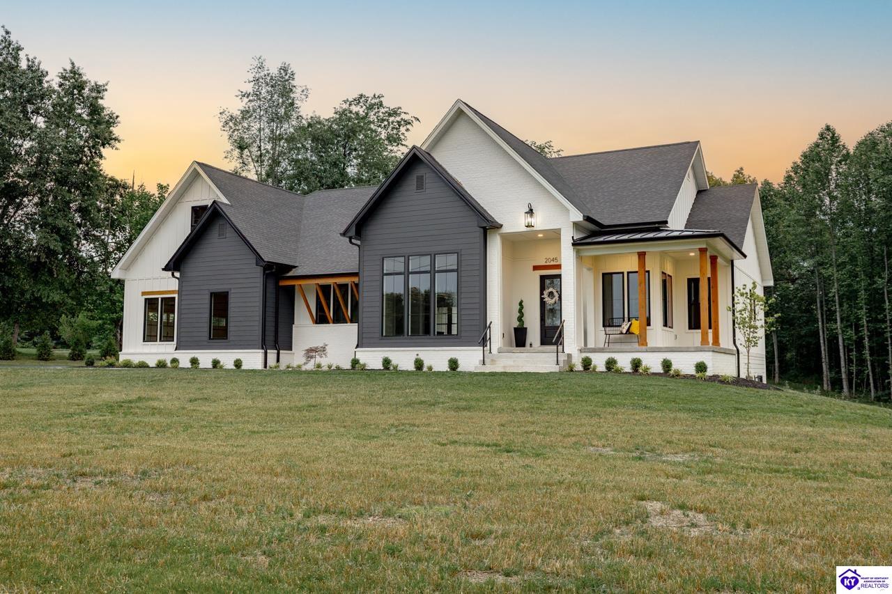 2045 W Rhudes Creek Road