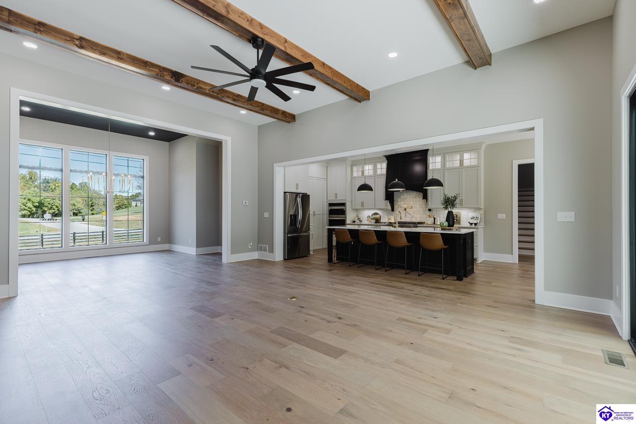 2045 W Rhudes Creek Road