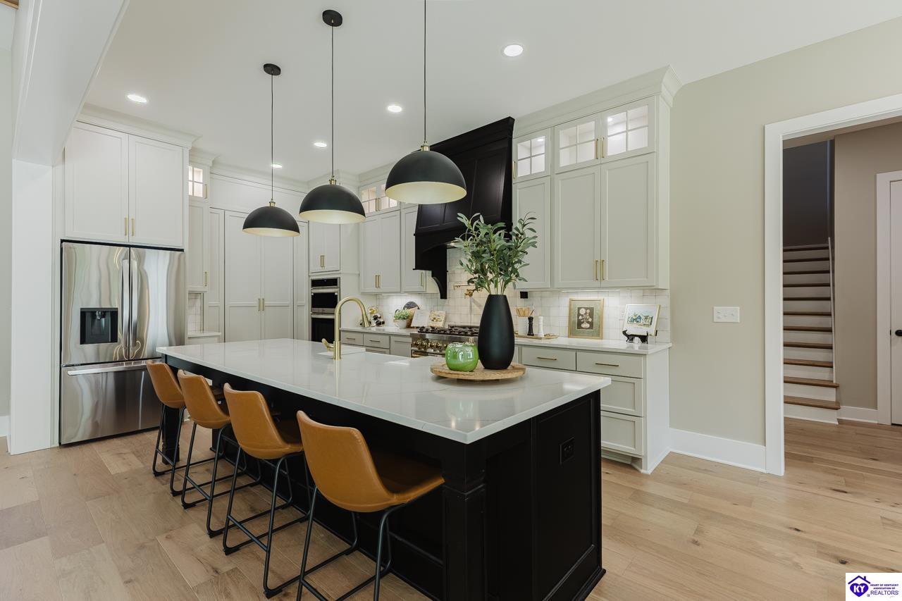 2045 W Rhudes Creek Road