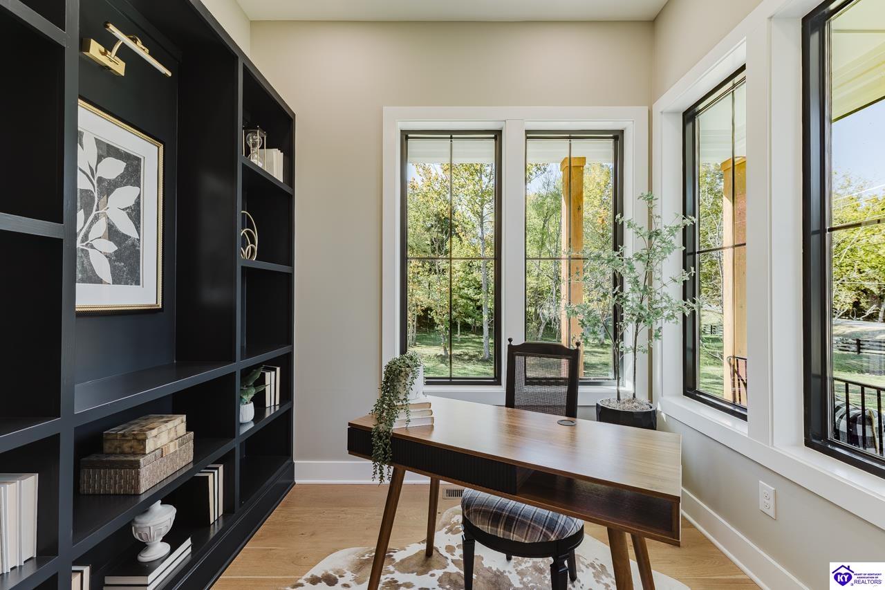 2045 W Rhudes Creek Road