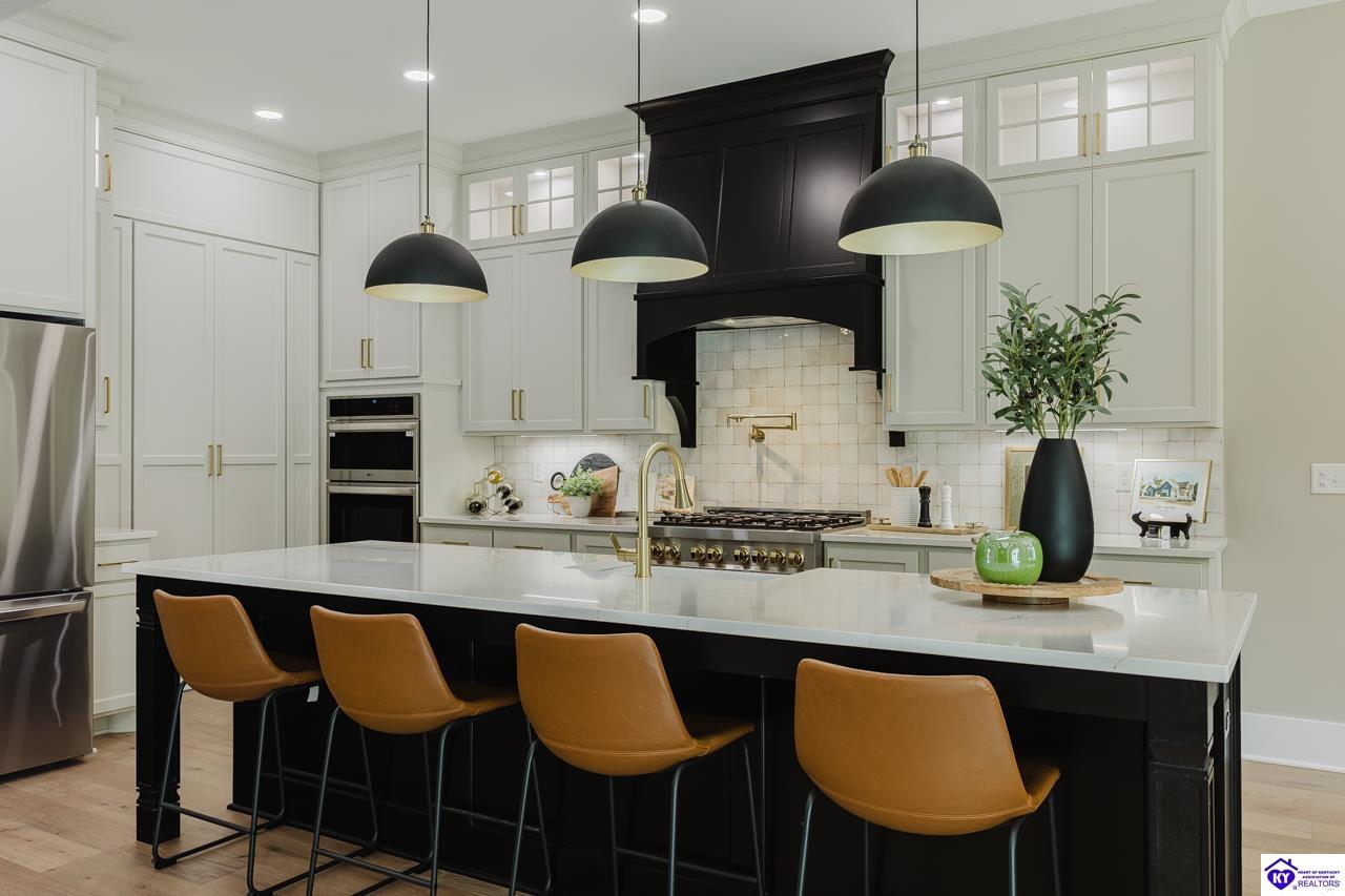 2045 W Rhudes Creek Road