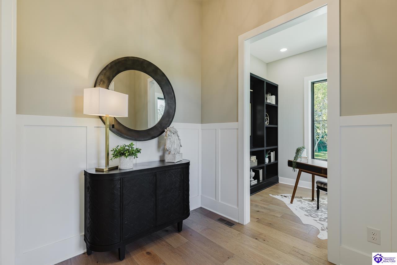 2045 W Rhudes Creek Road