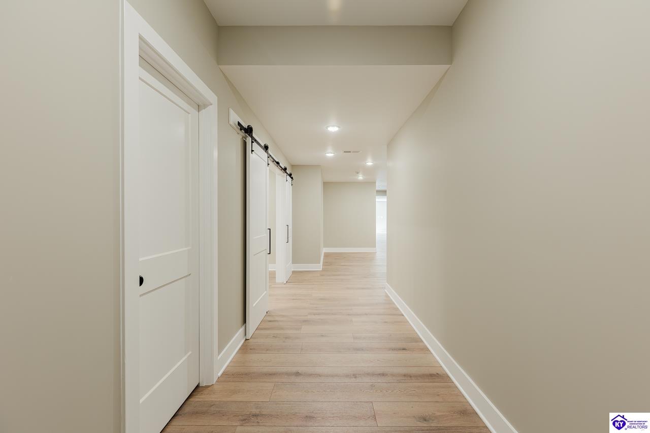 2045 W Rhudes Creek Road