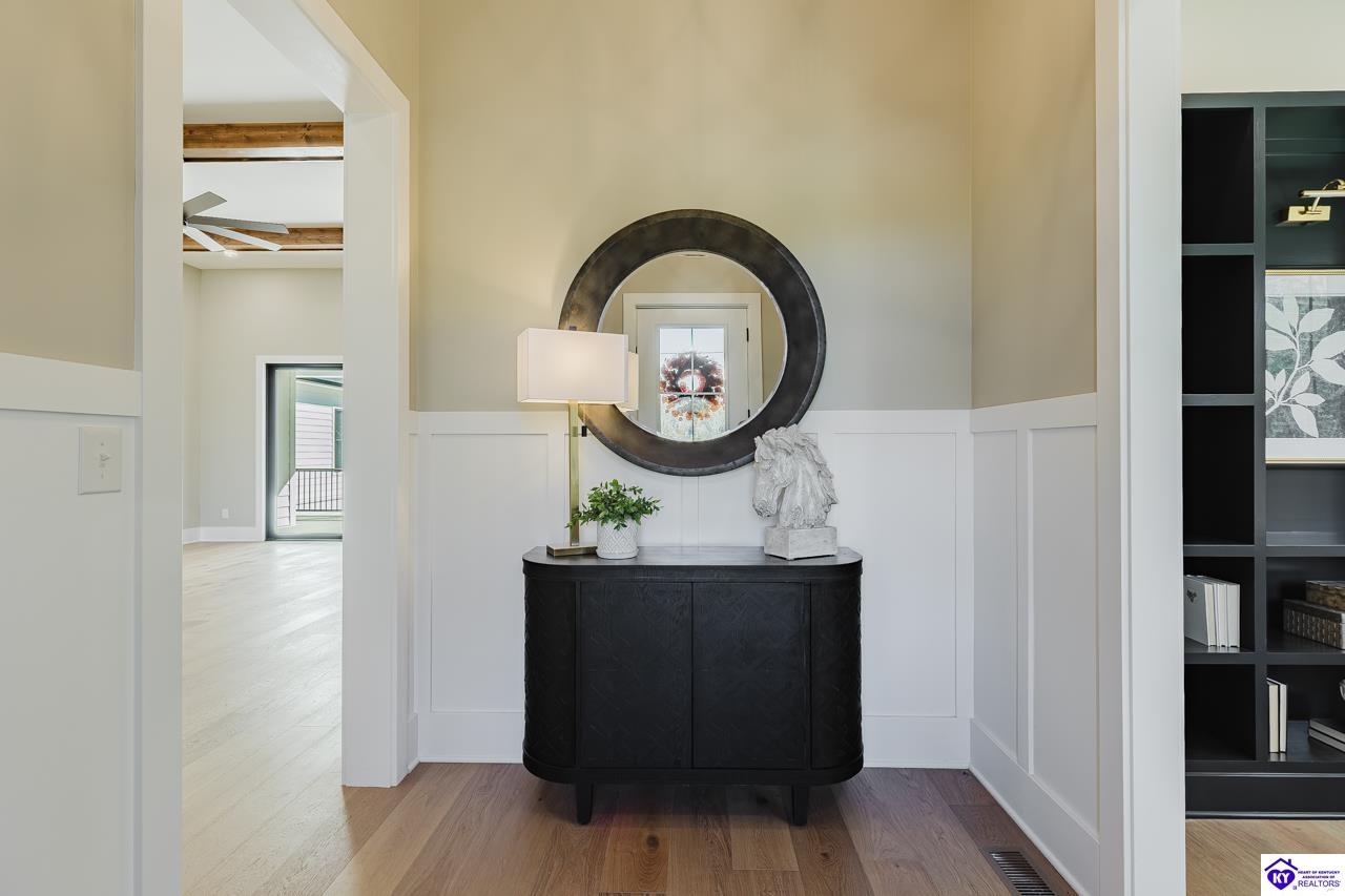 2045 W Rhudes Creek Road