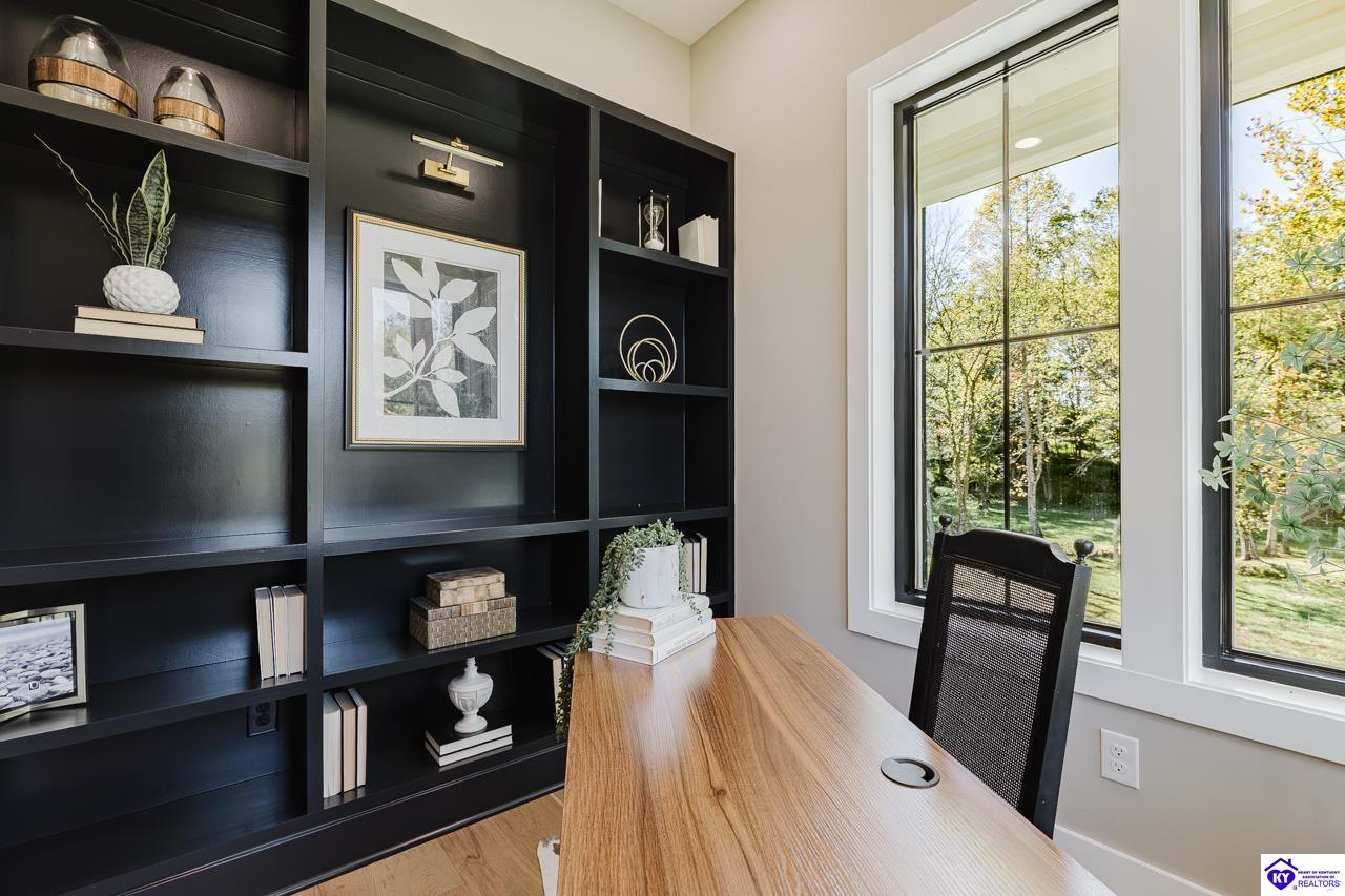 2045 W Rhudes Creek Road