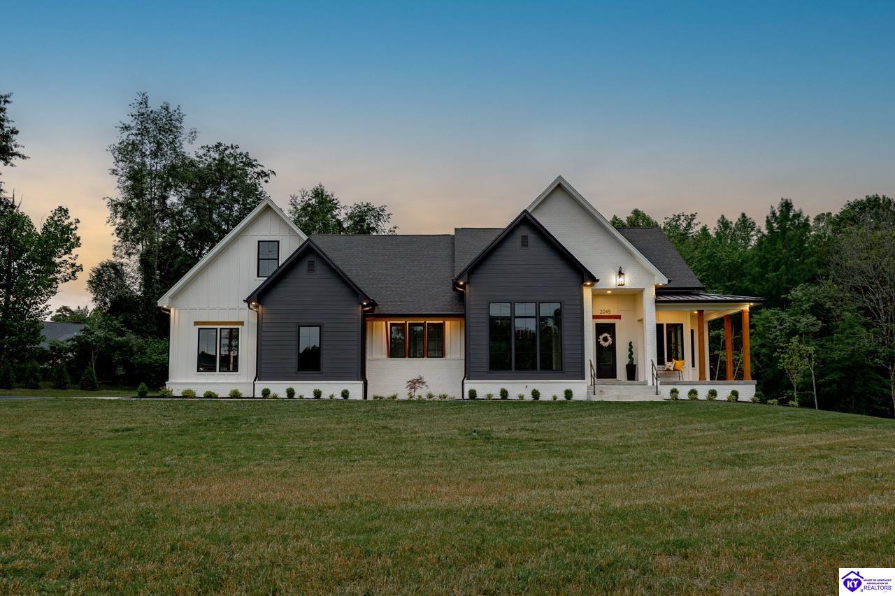 2045 W Rhudes Creek Road