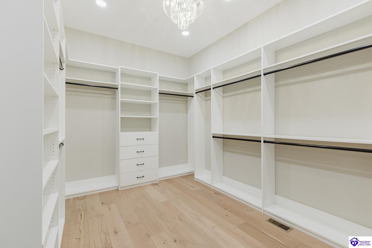 2045 W Rhudes Creek Road