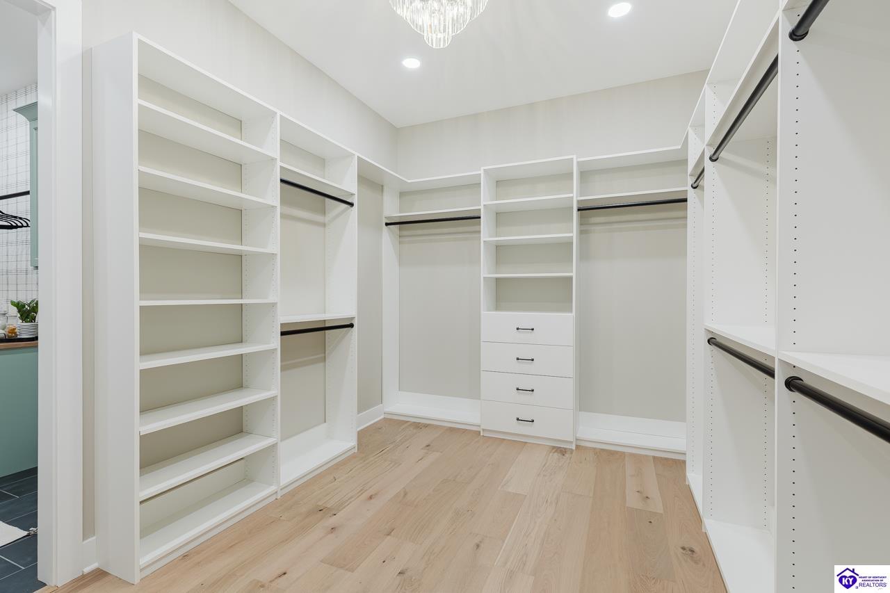 2045 W Rhudes Creek Road