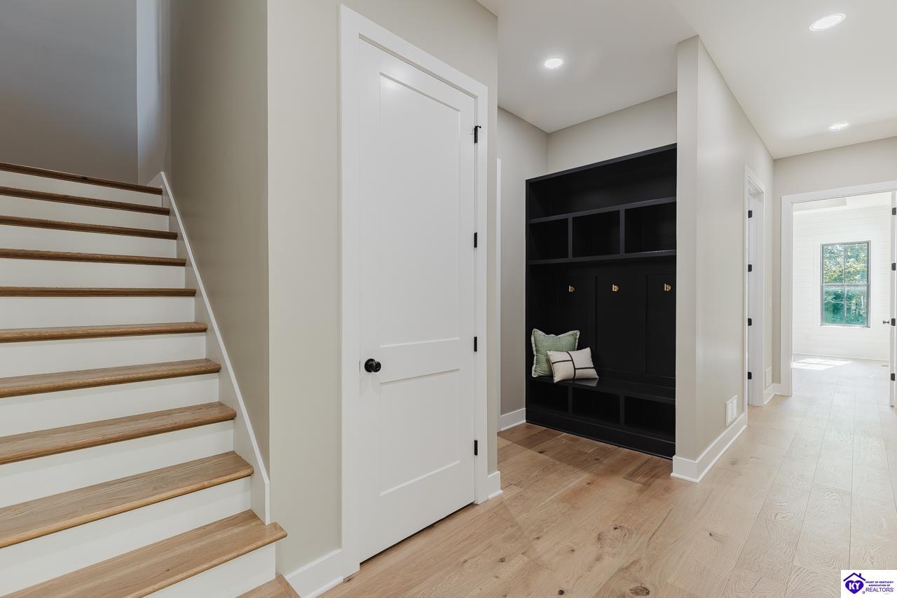 2045 W Rhudes Creek Road