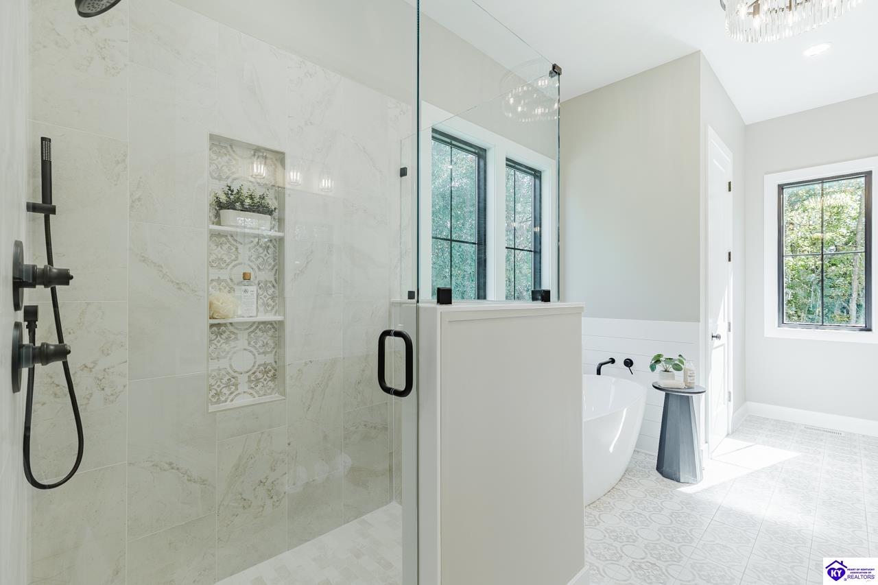 2045 W Rhudes Creek Road