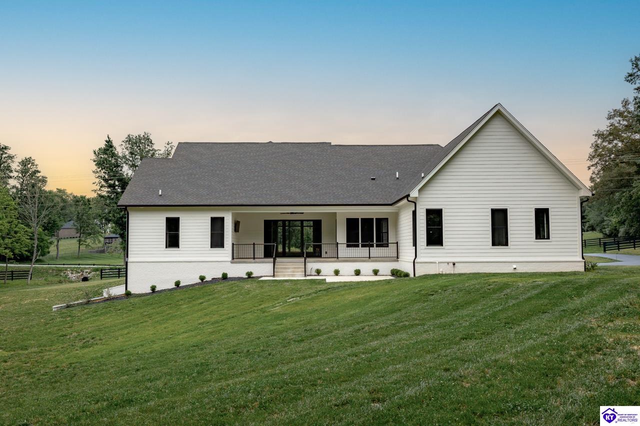 2045 W Rhudes Creek Road