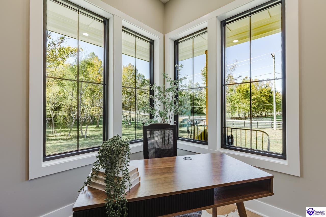 2045 W Rhudes Creek Road