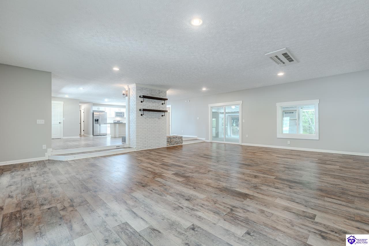 343 Meadowview Drive