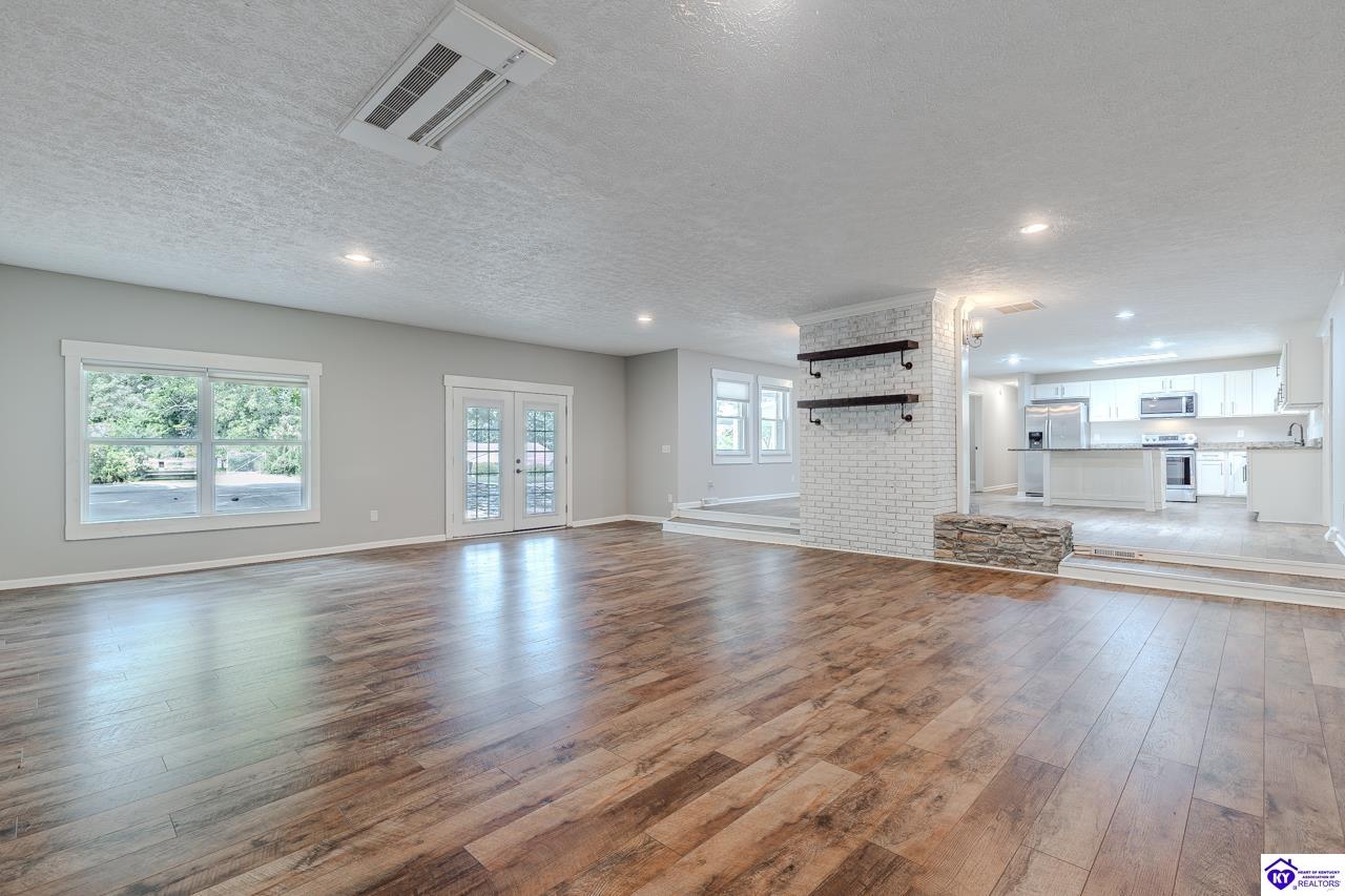 343 Meadowview Drive