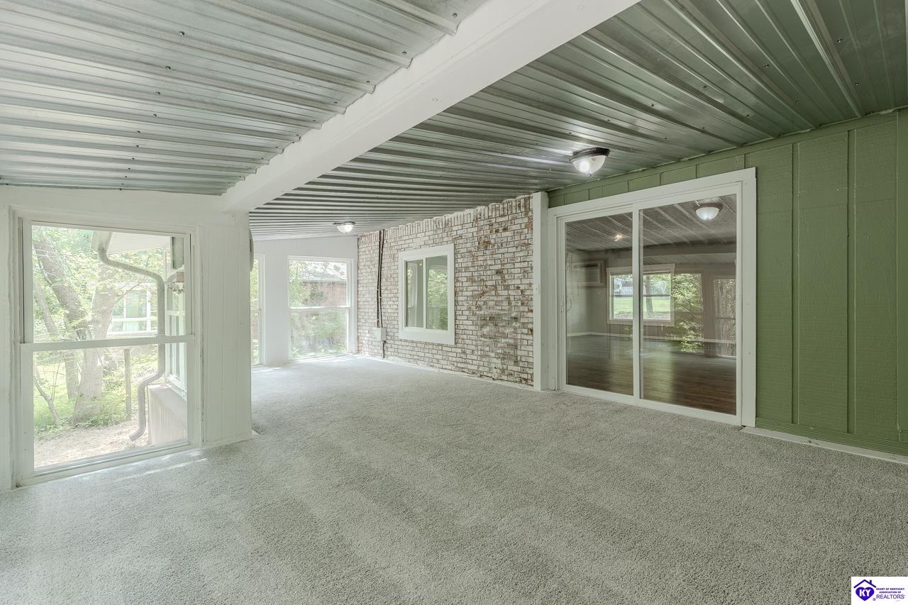 343 Meadowview Drive