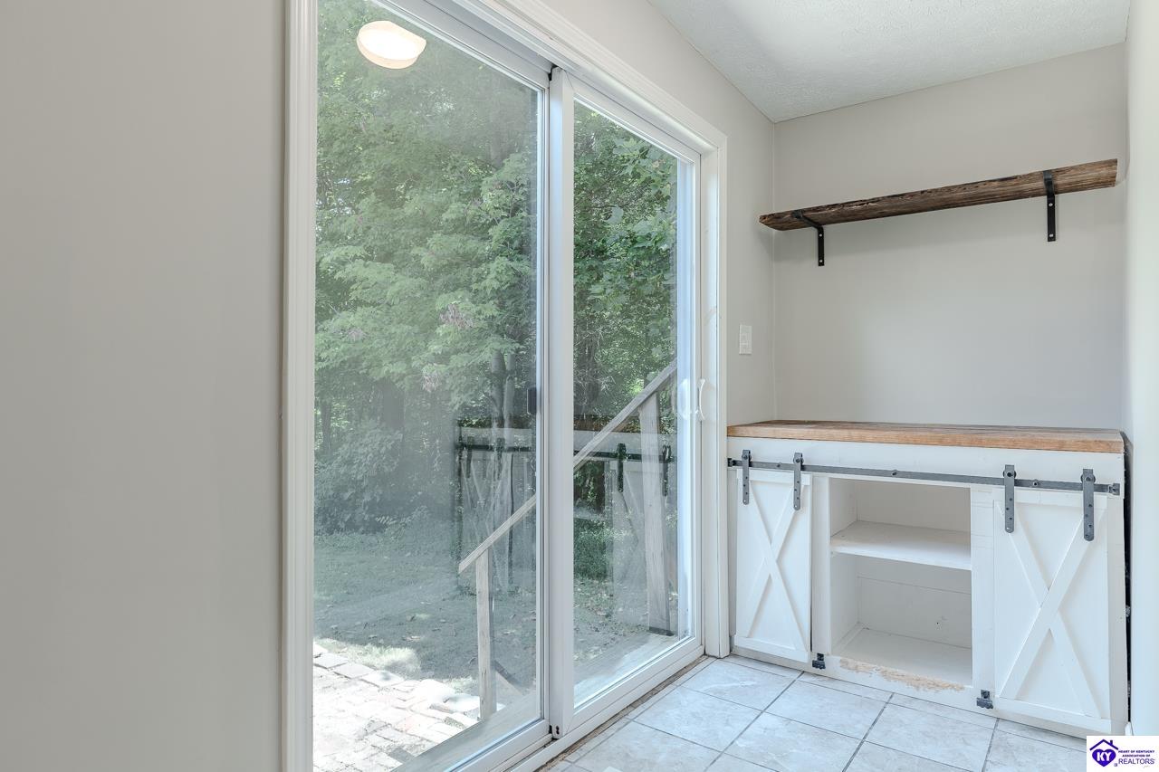 343 Meadowview Drive