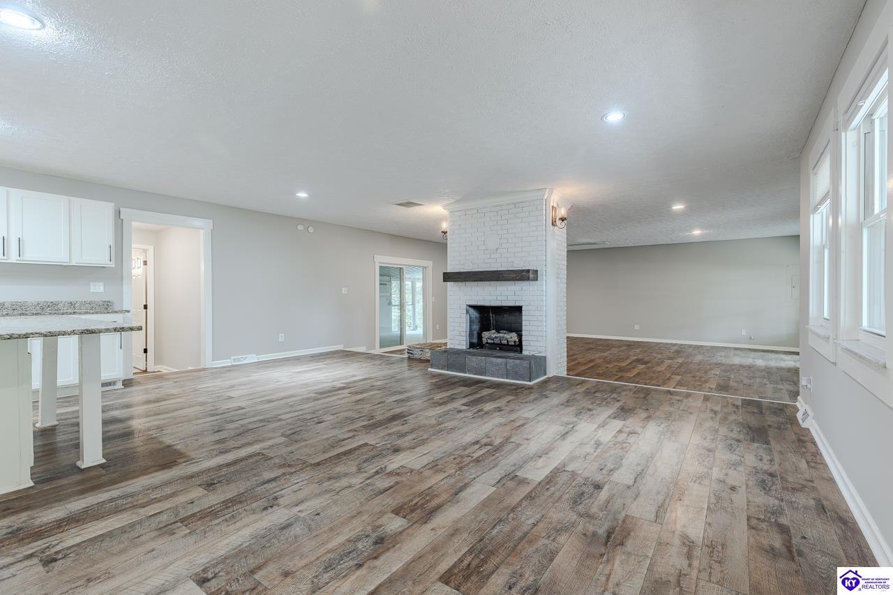 343 Meadowview Drive