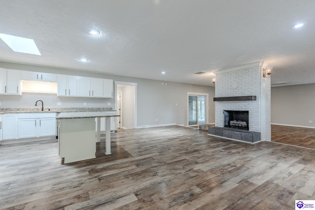 343 Meadowview Drive