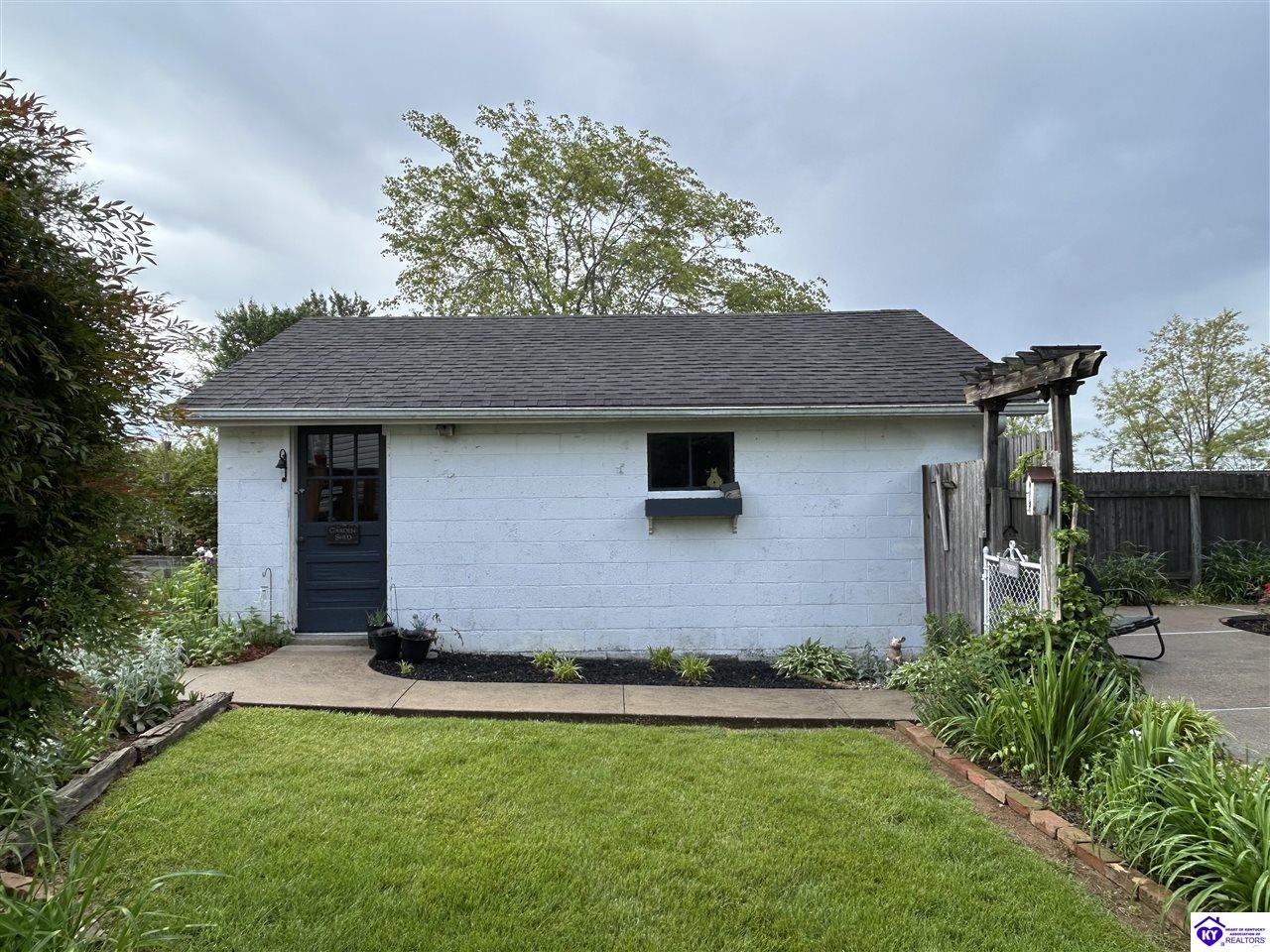 1445 Campbellsville Road