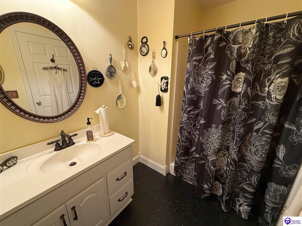 1445 Campbellsville Road