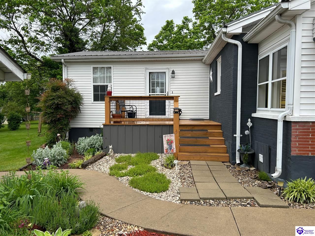 1445 Campbellsville Road