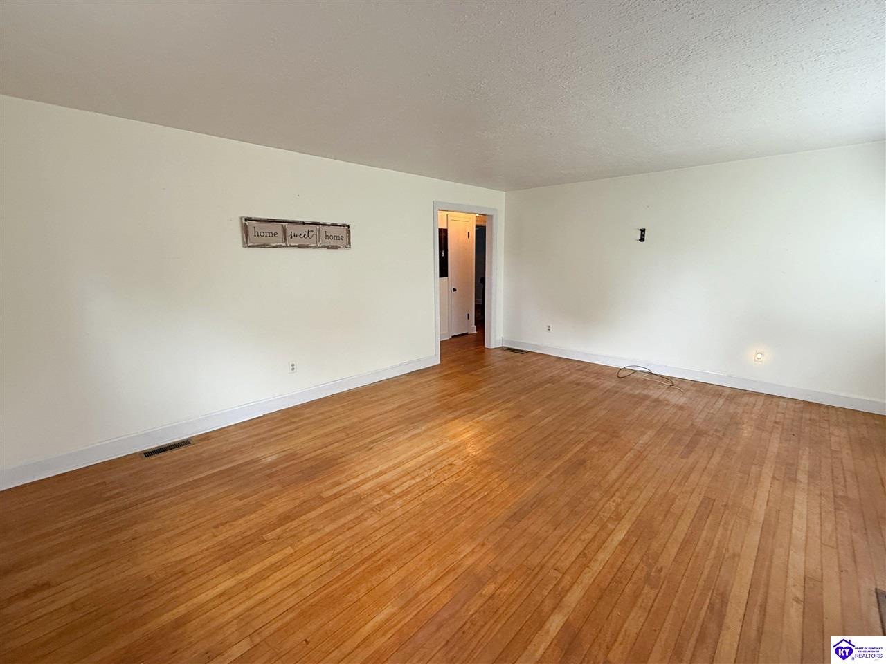 1445 Campbellsville Road