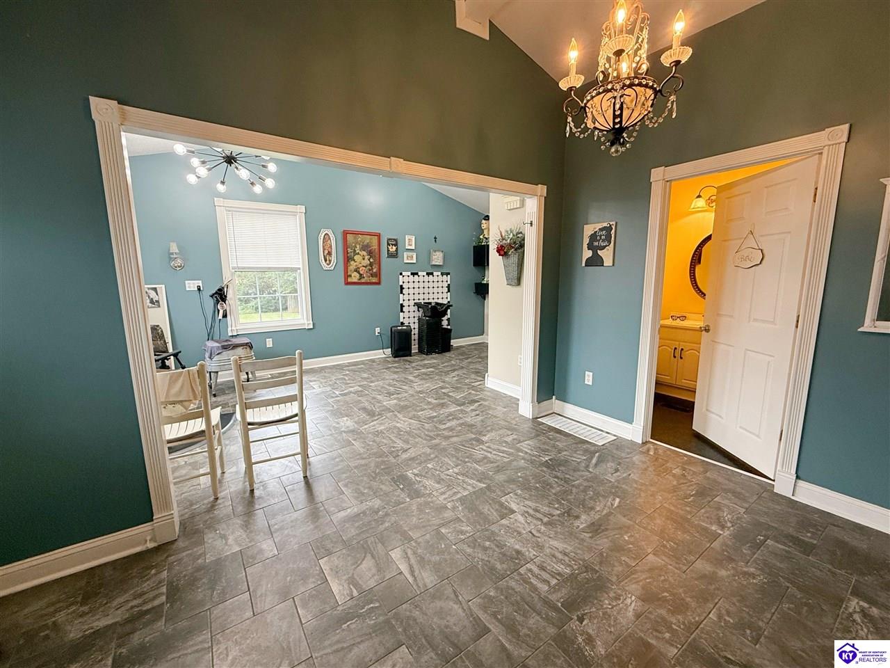 1445 Campbellsville Road