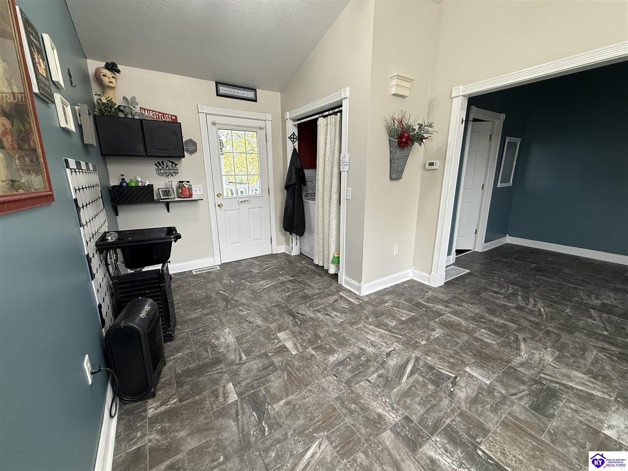 1445 Campbellsville Road