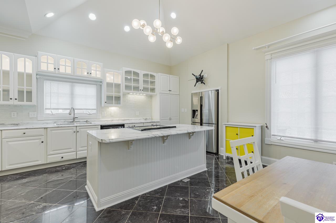 262 Thousand Oaks Drive