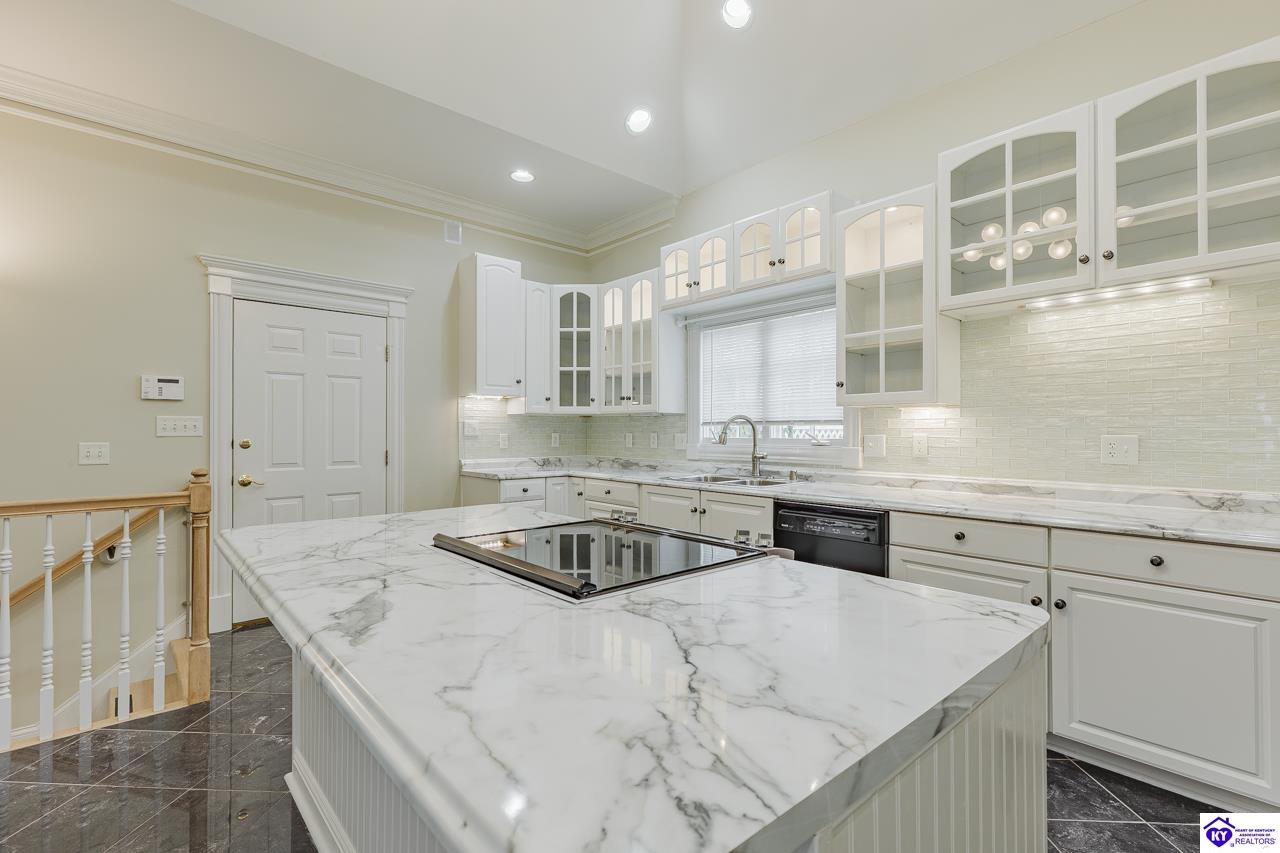 262 Thousand Oaks Drive