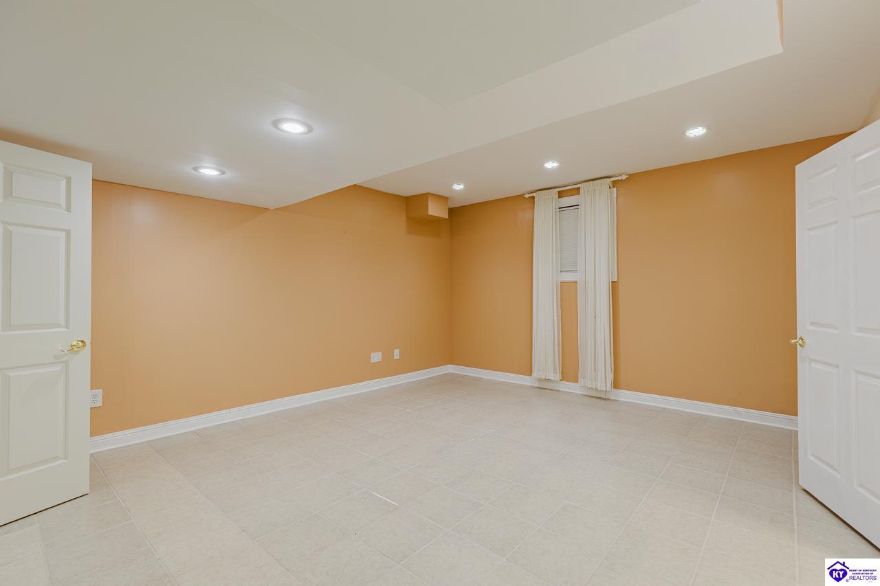 262 Thousand Oaks Drive