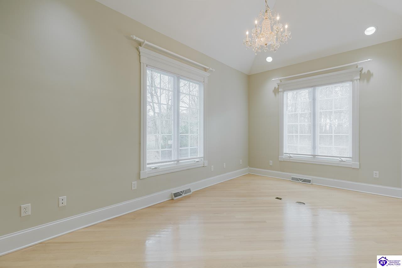 262 Thousand Oaks Drive