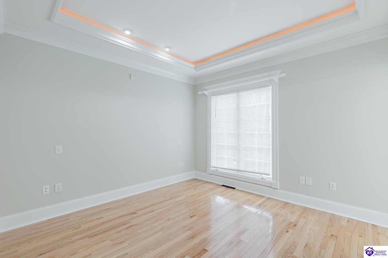 262 Thousand Oaks Drive