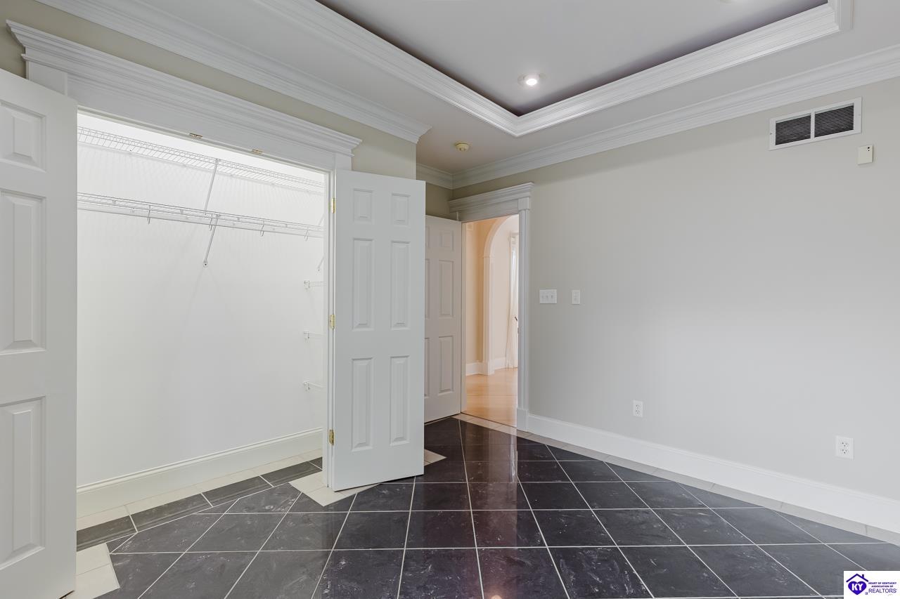 262 Thousand Oaks Drive