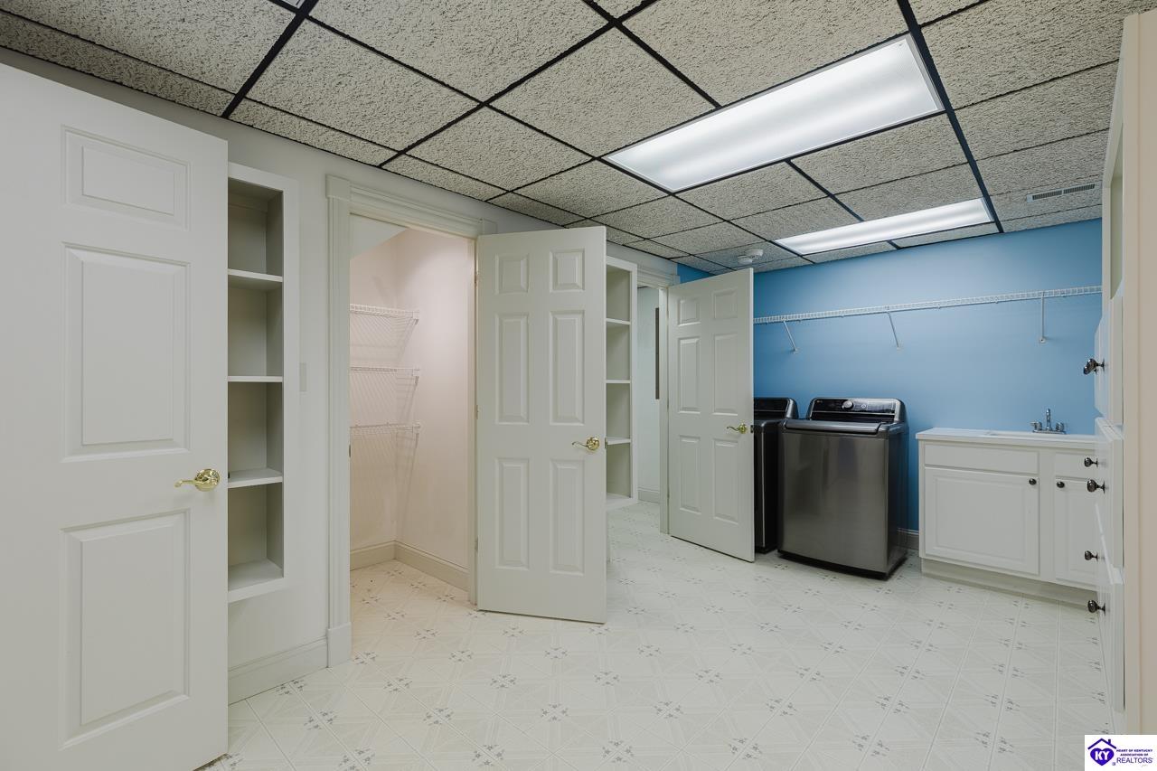 262 Thousand Oaks Drive