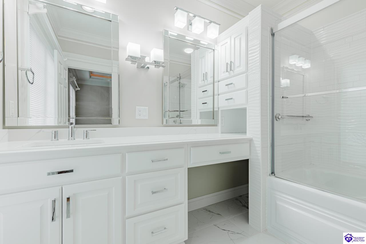 262 Thousand Oaks Drive