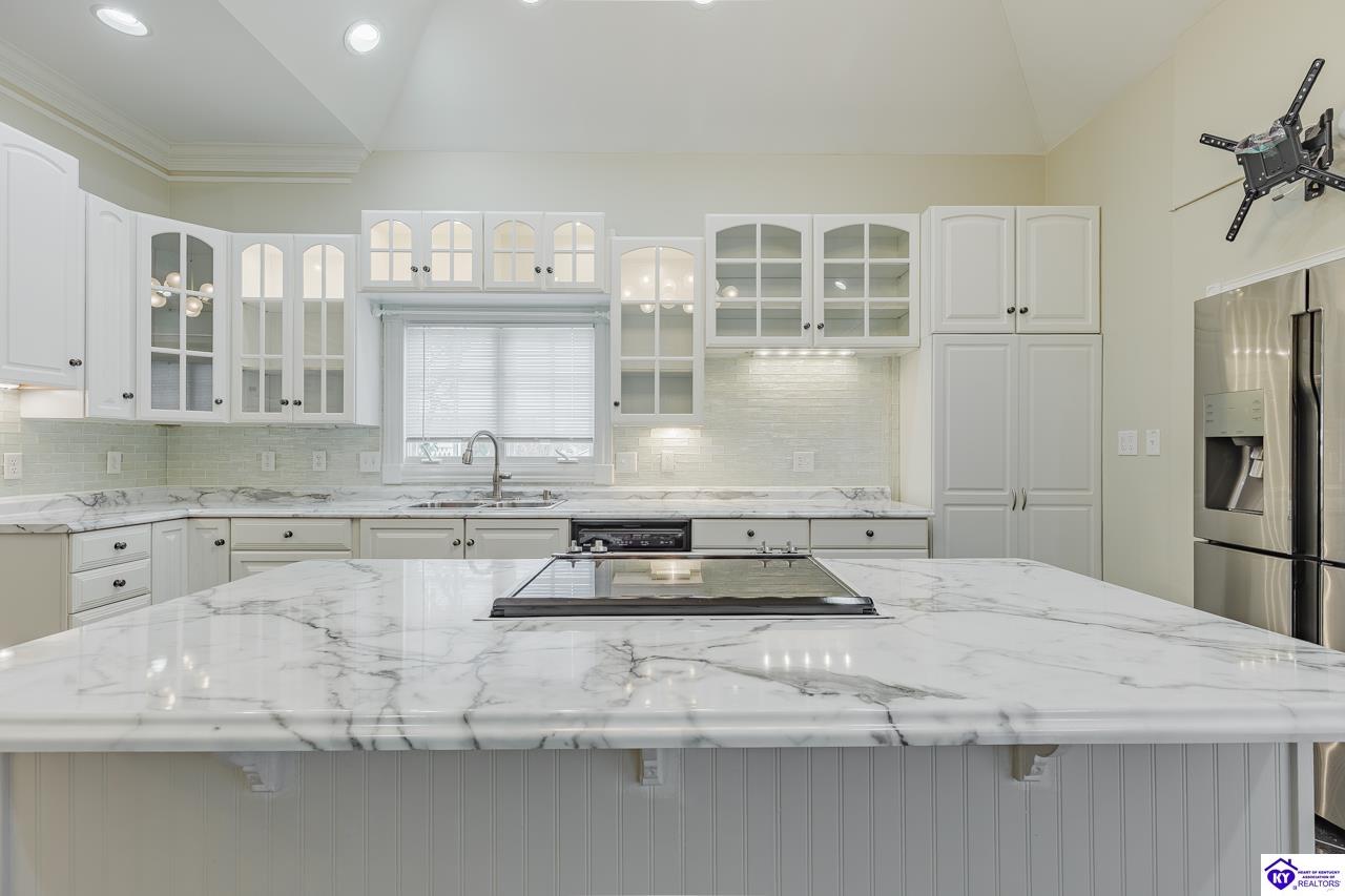 262 Thousand Oaks Drive