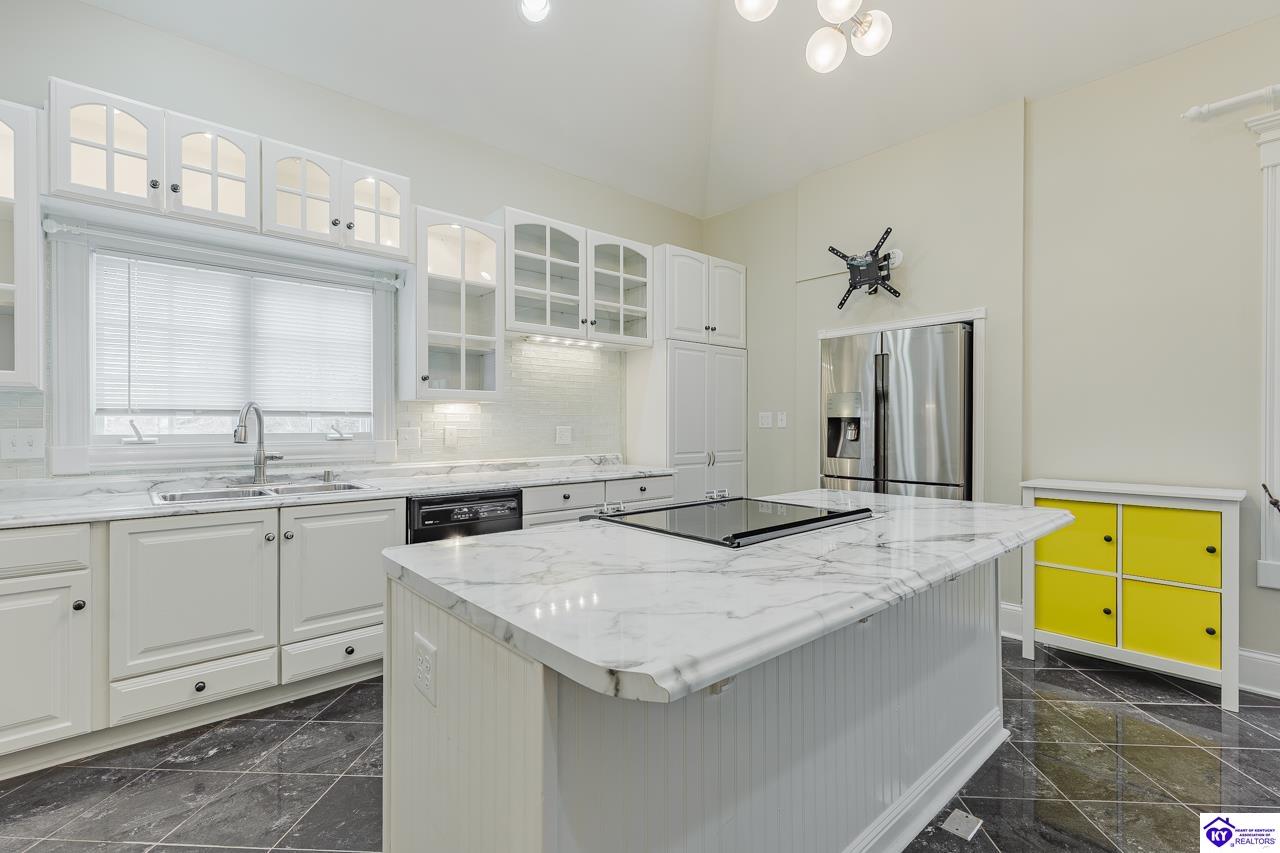 262 Thousand Oaks Drive