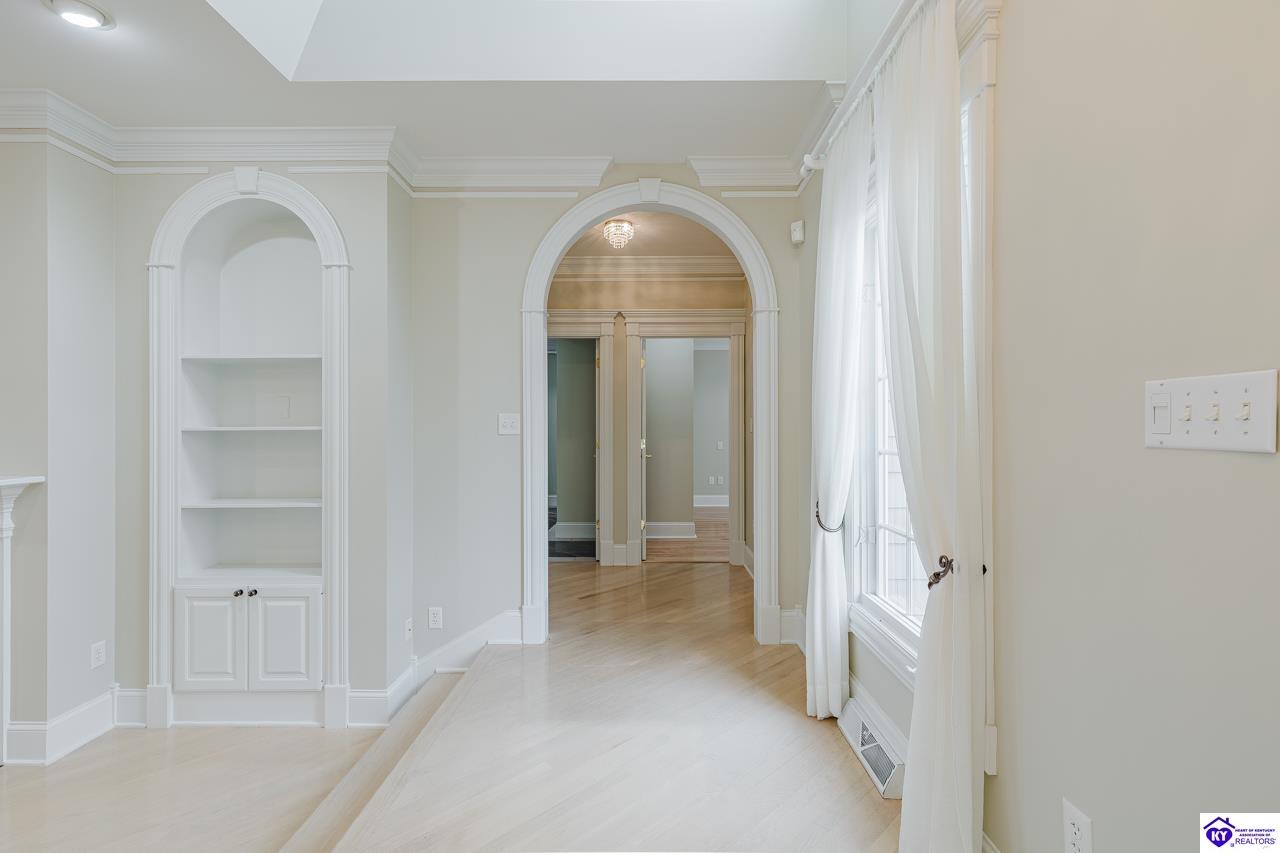 262 Thousand Oaks Drive