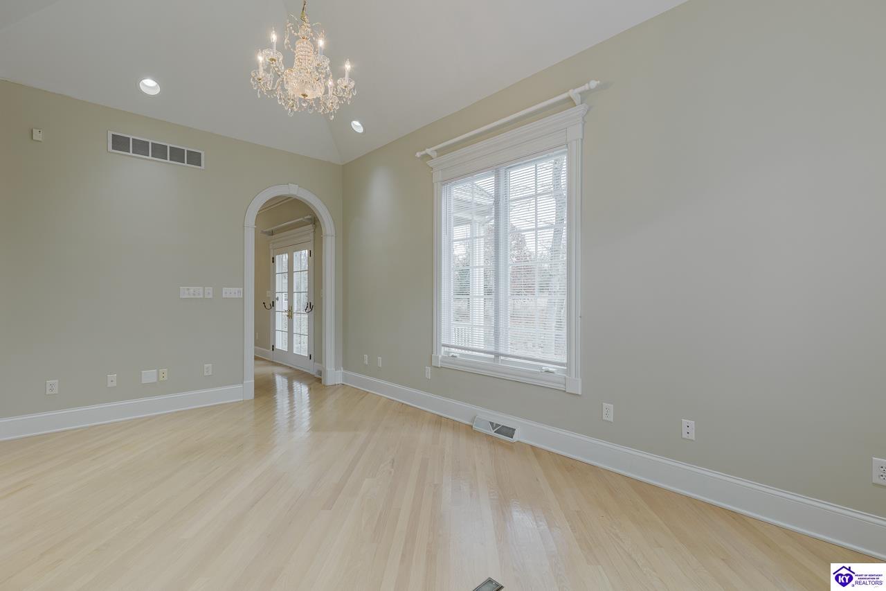 262 Thousand Oaks Drive