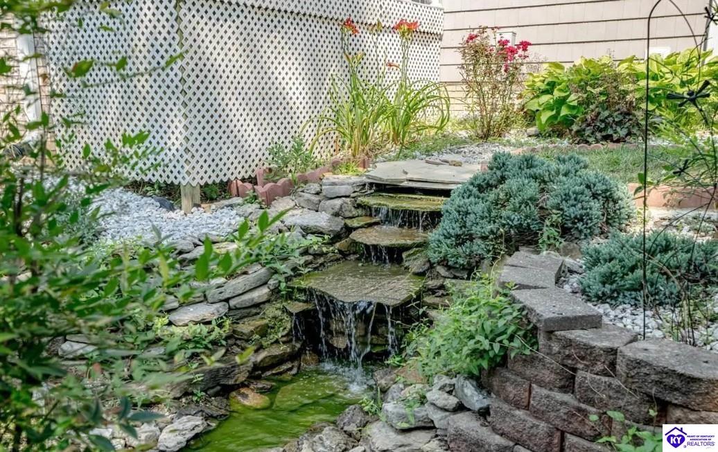 262 Thousand Oaks Drive