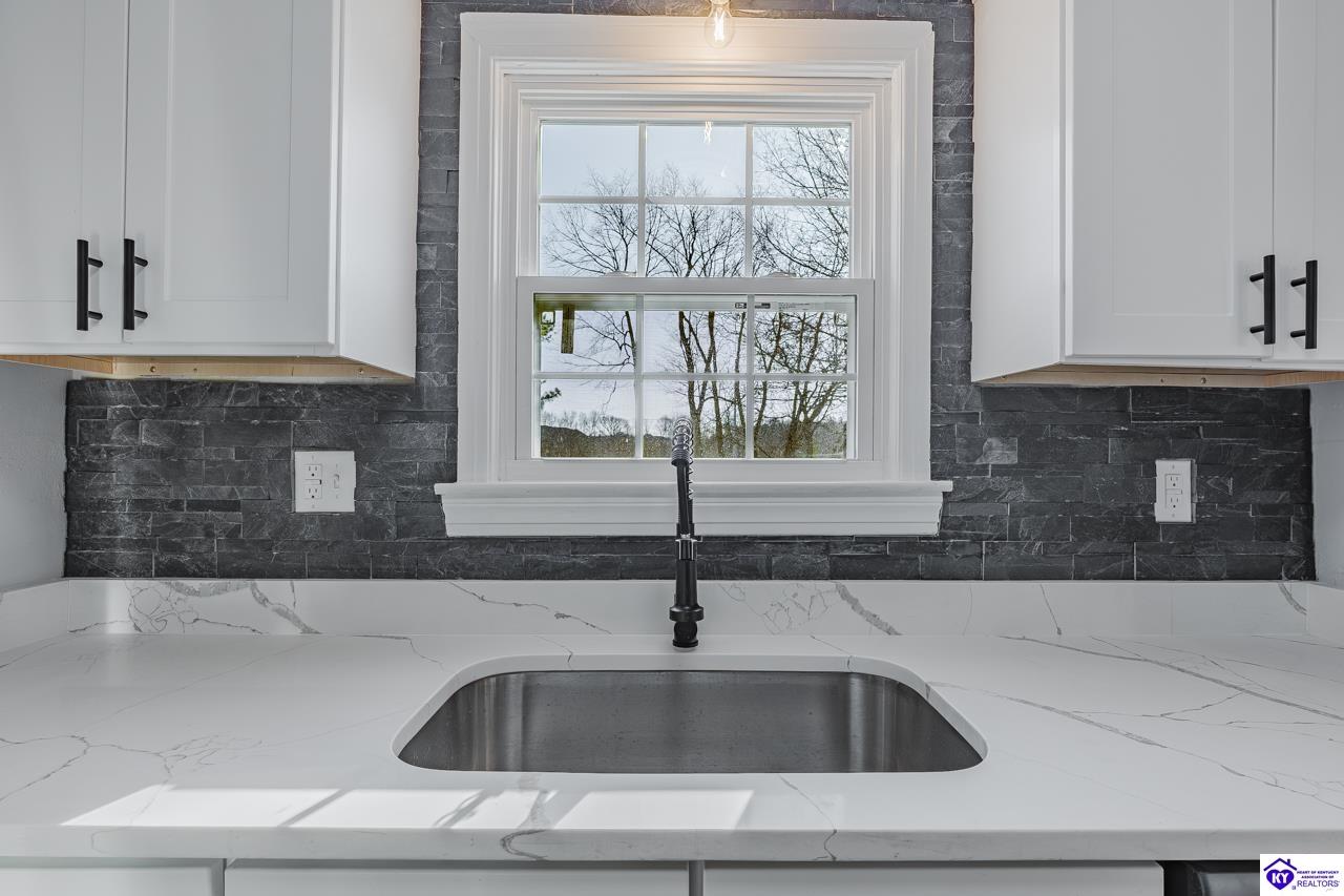 705 Montgomery Avenue