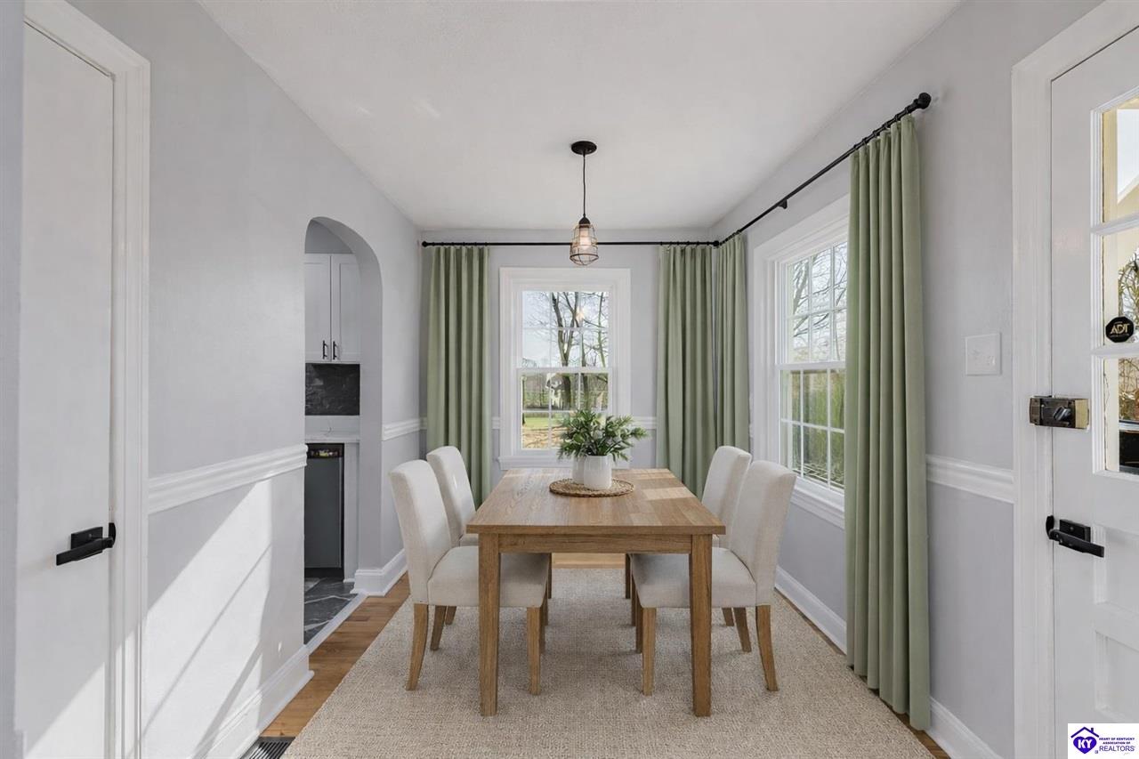 705 Montgomery Avenue