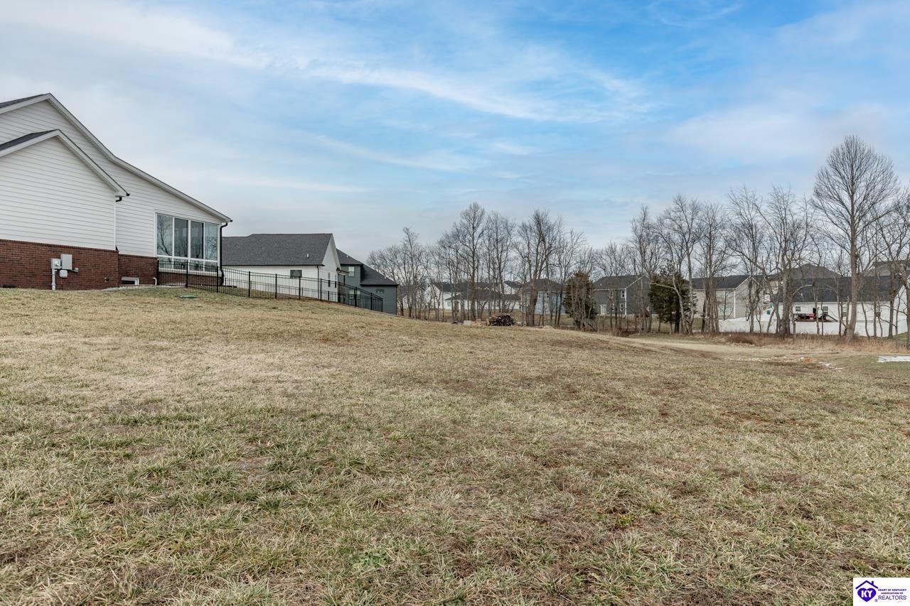 109 Ashwood Avenue