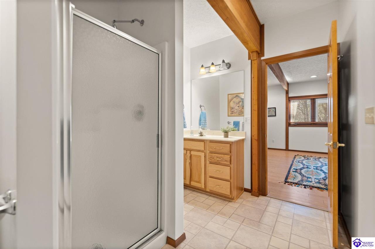 78 Hickory Hills Court