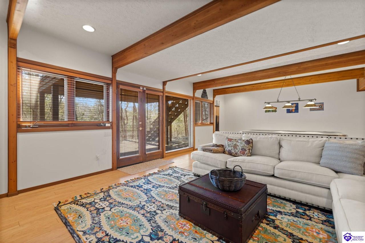 78 Hickory Hills Court